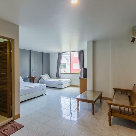 Chongko Guesthouse Phuket Bagian luar foto