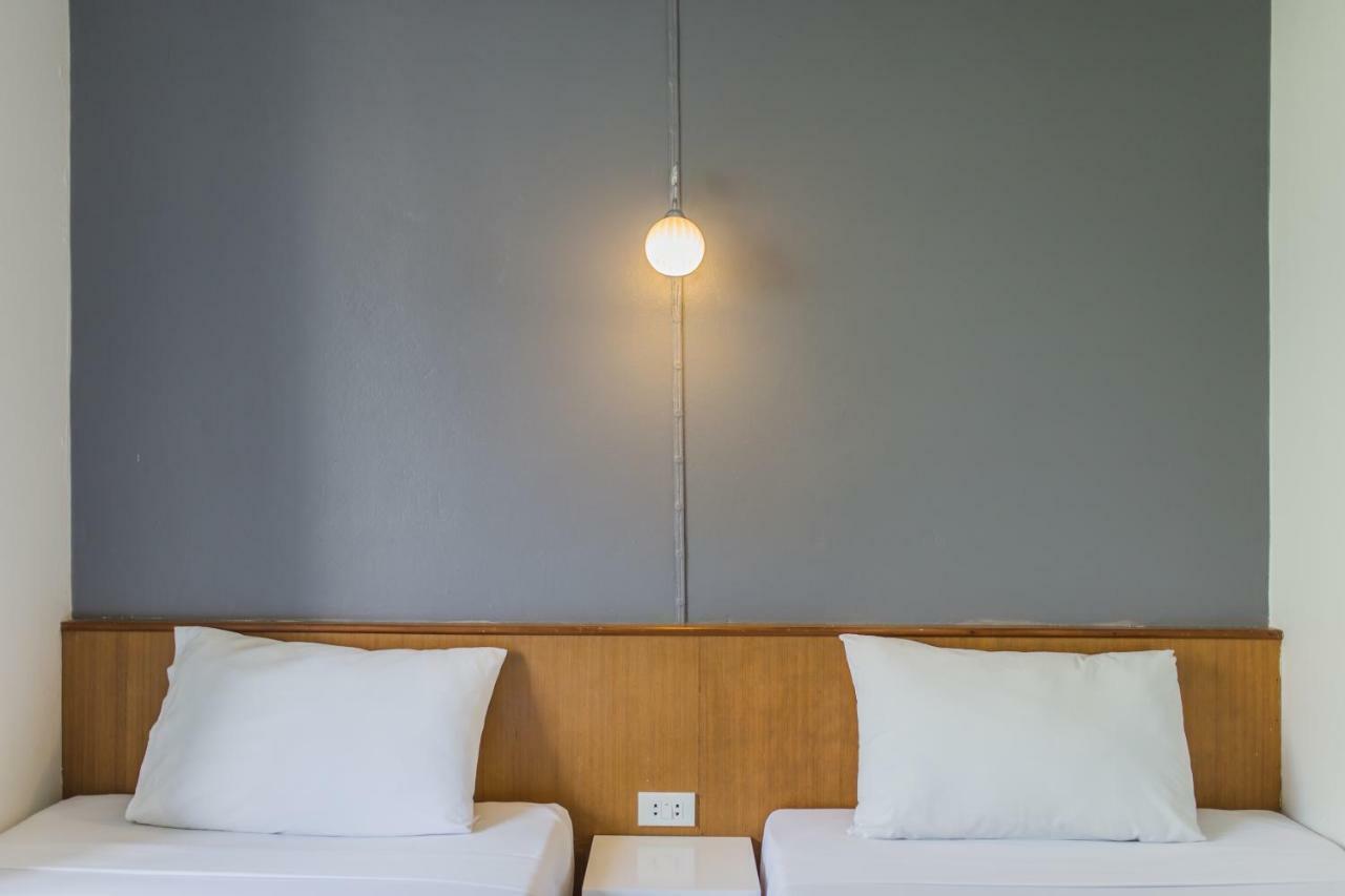 Chongko Guesthouse Phuket Bagian luar foto