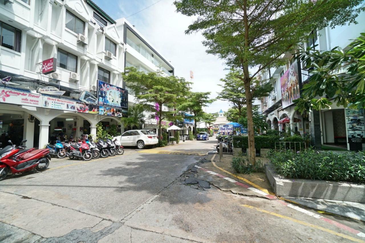 Chongko Guesthouse Phuket Bagian luar foto