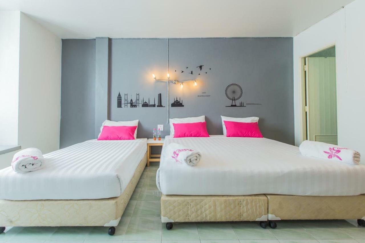 Chongko Guesthouse Phuket Bagian luar foto