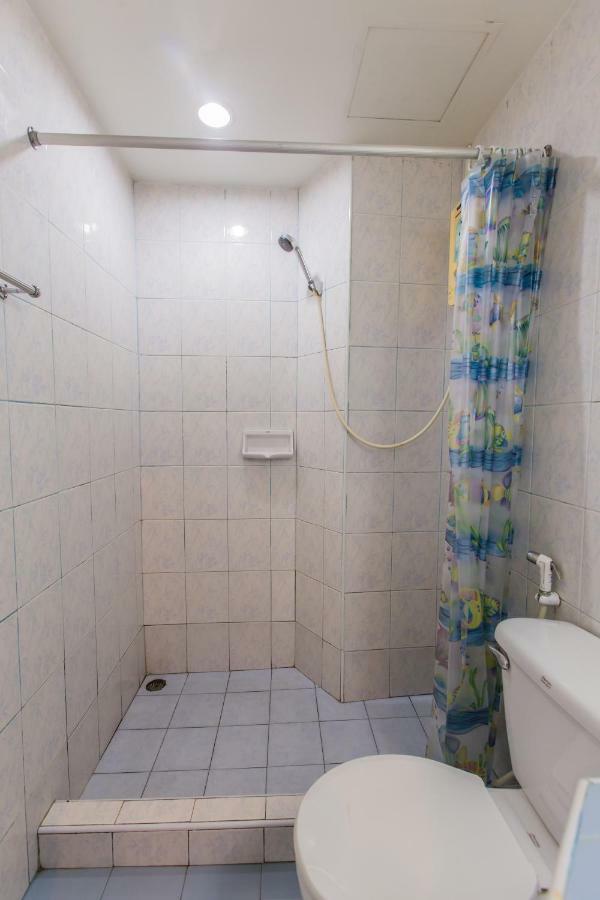 Chongko Guesthouse Phuket Bagian luar foto
