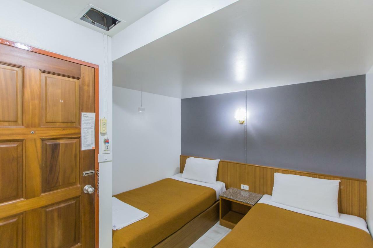 Chongko Guesthouse Phuket Bagian luar foto
