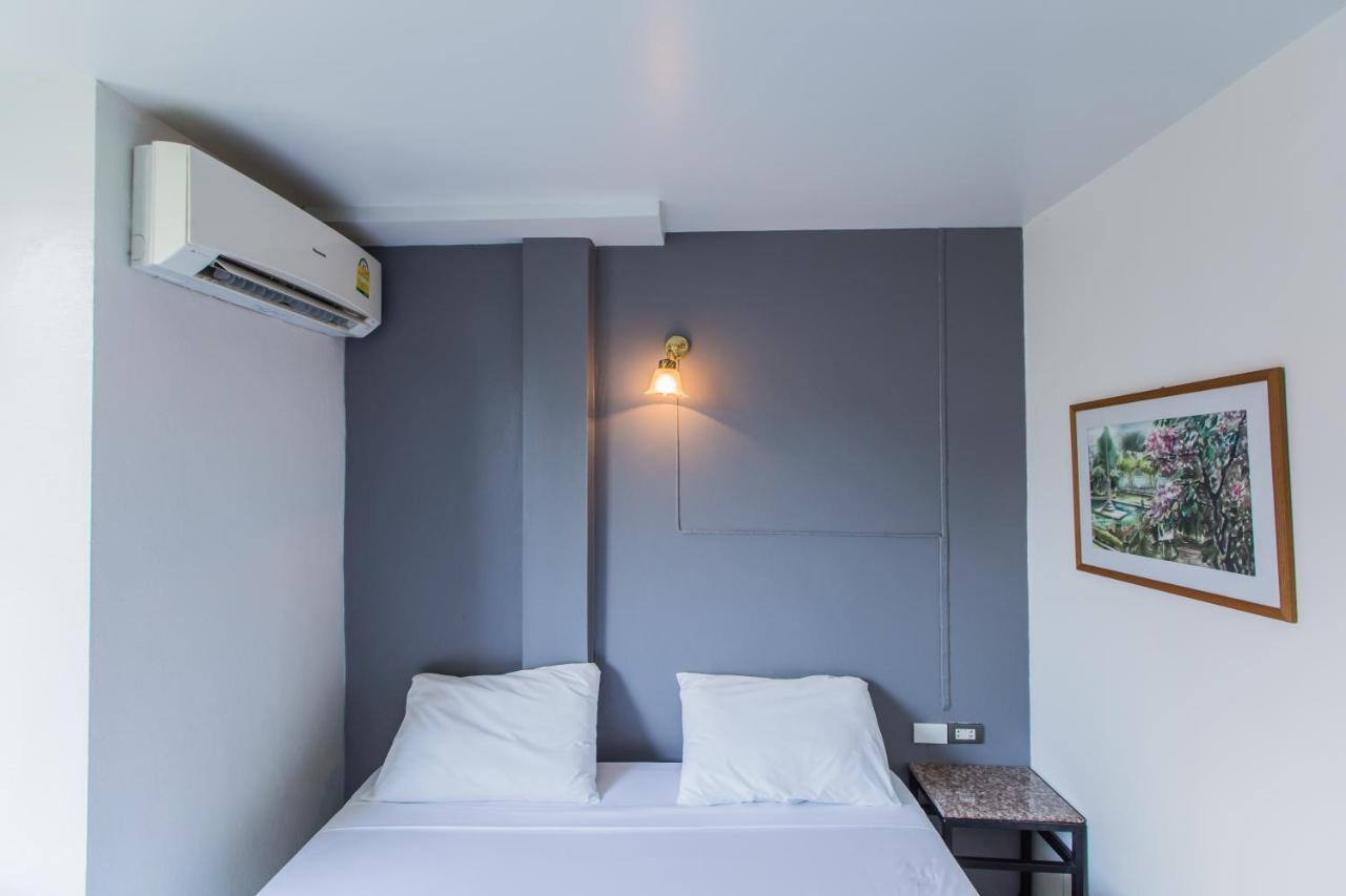 Chongko Guesthouse Phuket Bagian luar foto